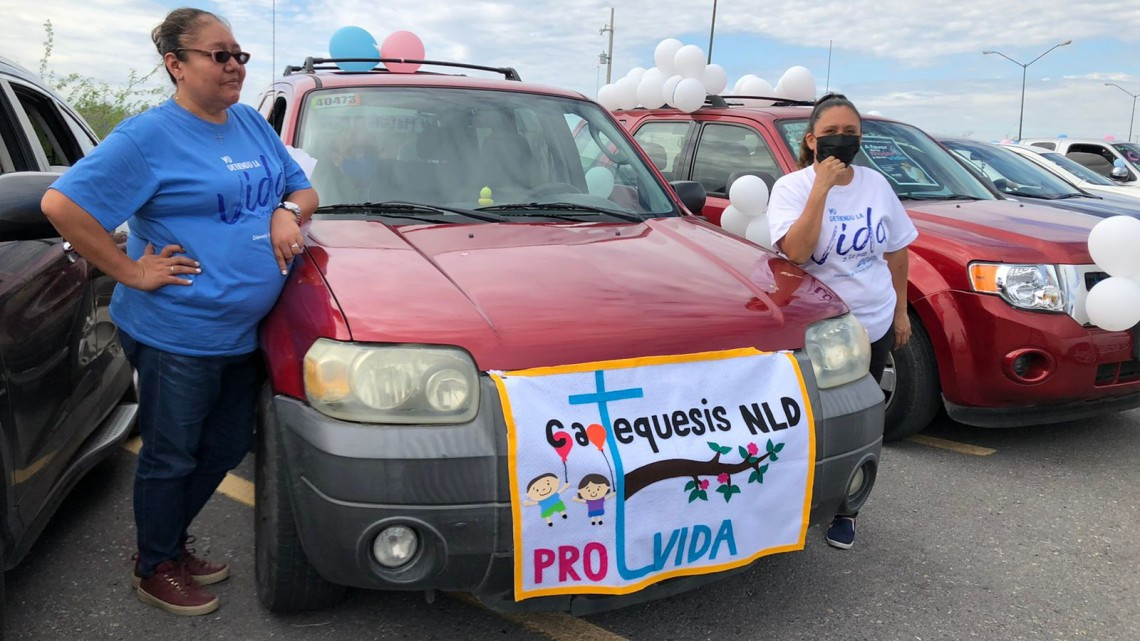 Diócesis de Nuevo Laredo realiza caravana de autos a favor de la vida 