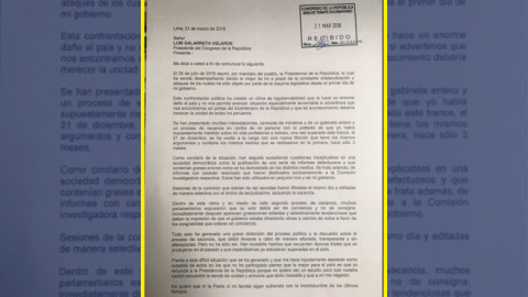 Presidente de Perú presenta su renuncia