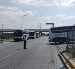 Apoya Tránsito de Nuevo Laredo caravanas de vacunación regias