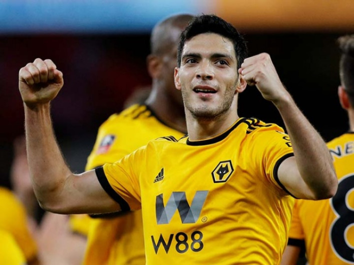 Componen en Inglaterra, canción a Raúl Jiménez