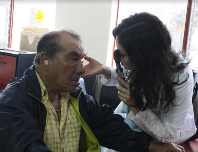 Continúa campaña “Del amor nace la vista” en municipio de Jalisco