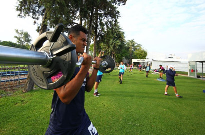 Chivas continúa su preparación libre de casos de COVID-19