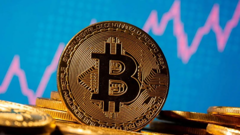 Bitcoin supera los 30 mil dólares