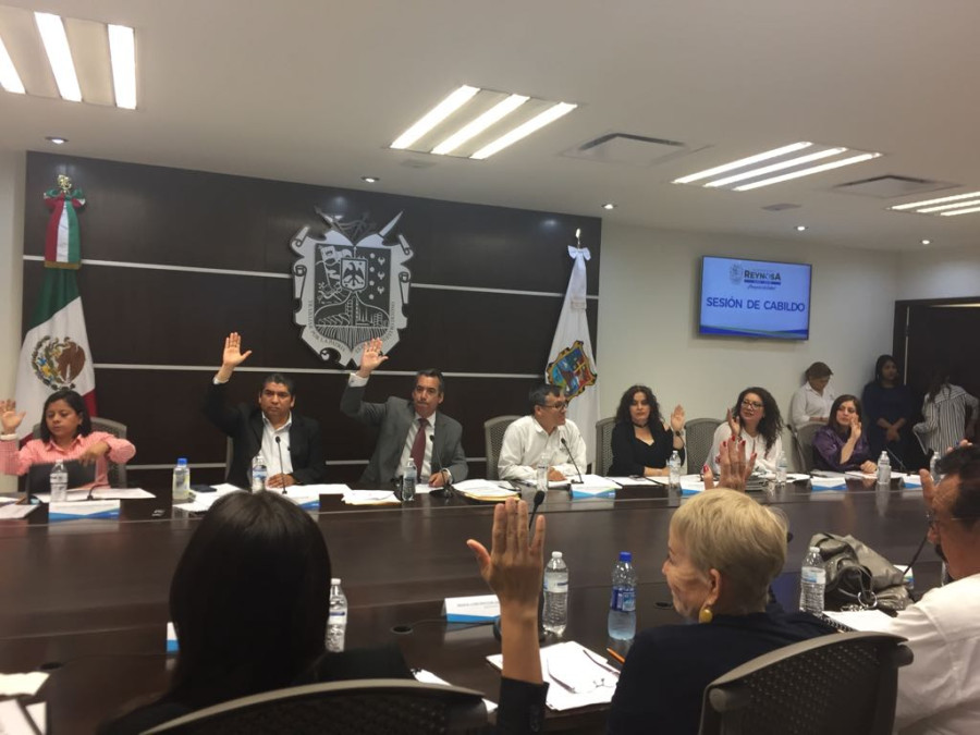 Cabildo autoriza aumento de subsidio a DIF y becas municipales