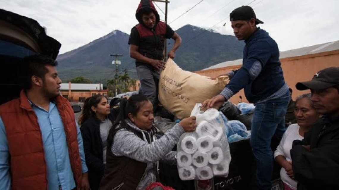 Aumenta a 110 la cifra de muertos en Guatemala por erupción