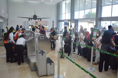 Incrementan usuarios en aeropuerto "Quetzalcóatl"