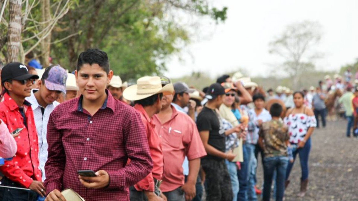 Alcaldesa asiste a Aniversario del el ejido Santa Juana