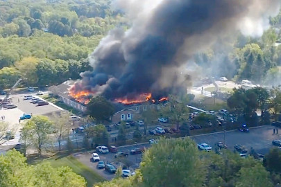 Tiroteo en iglesia de Michigan deja varios heridos y provoca incendio