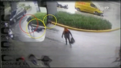 Es encontrado vehículo de homicidas de Plaza Artz