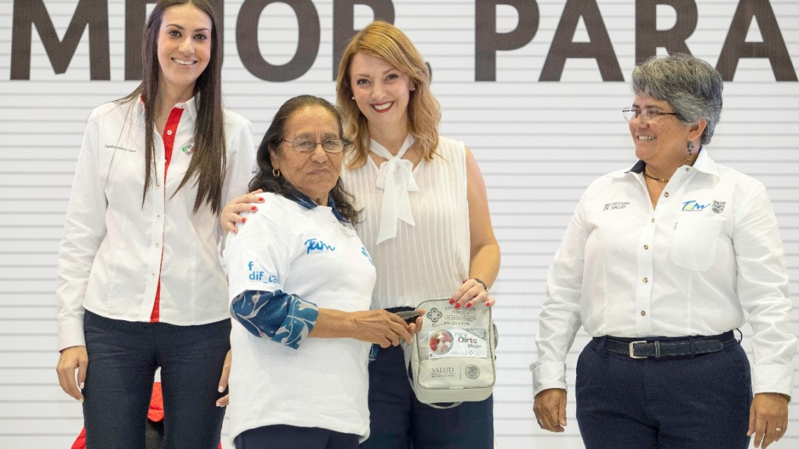 Entrega programa “Para verte mejor, Para oírte mejor” 700 aparatos funcionales 