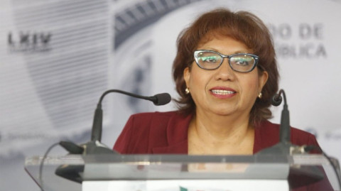 Renuncia Leonor Noyola a la bancada del PRD