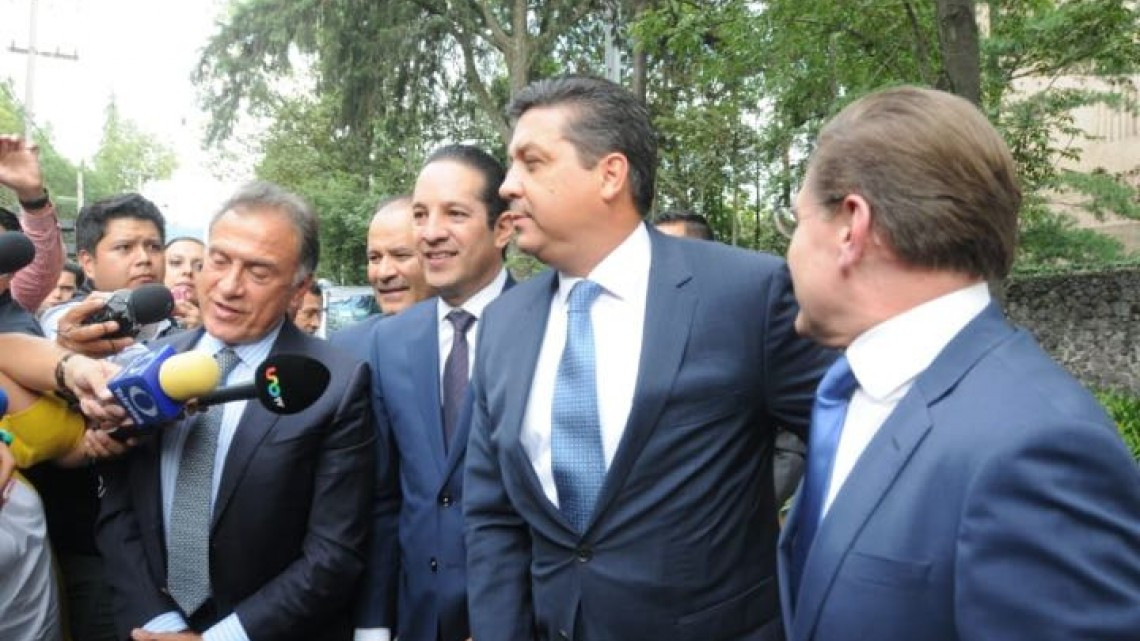 AMLO se reúne con la Conago