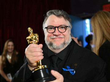 Guillermo del Toro logra seis precandidaturas al Óscar con Frankenstein  
