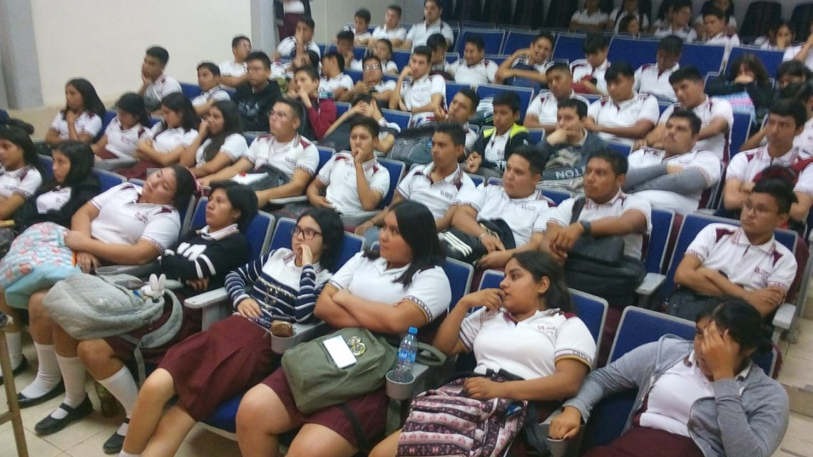 Con conferencias y eventos celebra el CBTIS 135 su 39 aniversario