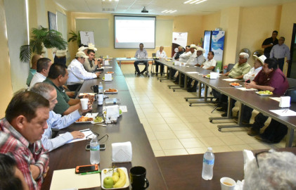 Dona Grupo Cuauhtémoc Moctezuma más de mil 500 litros de agua purificada al DIF Tamaulipas