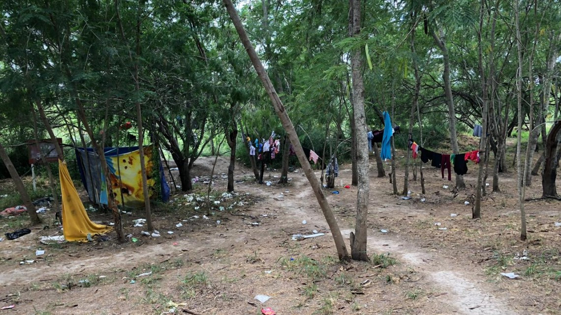 Cruzan 17 migrantes el río Bravo y son capturados por agentes de migración 