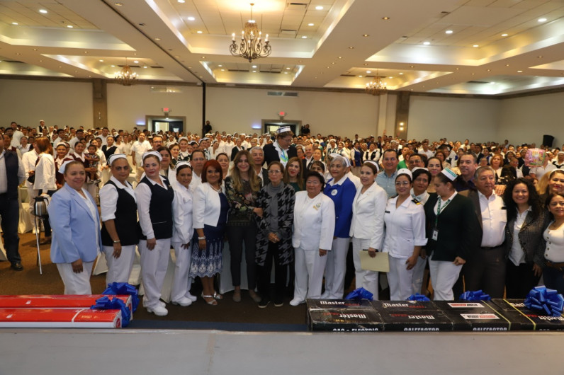 Festeja Gobierno Municipal a Enfermeras y Enfermeros de Reynosa