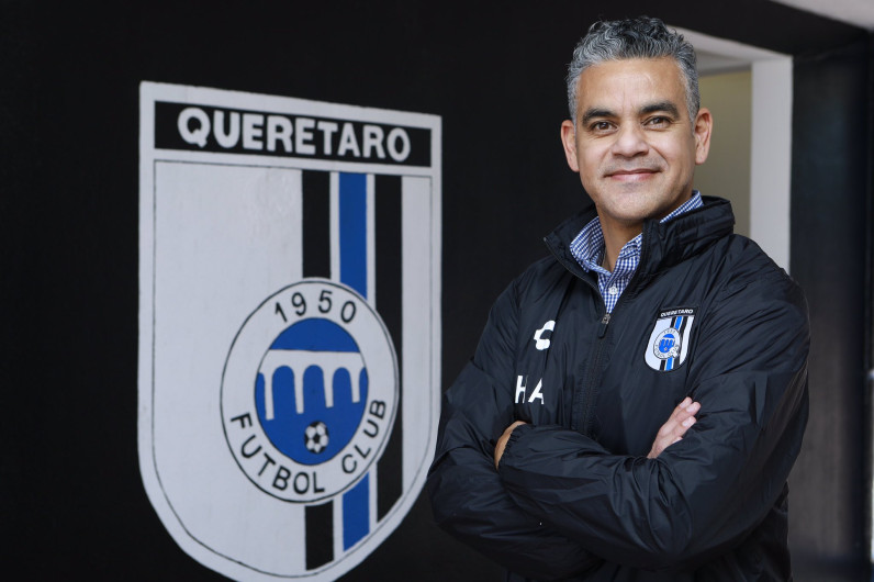  Héctor ''Pity'' Altamirano deja a los Gallos Blancos de Querétaro