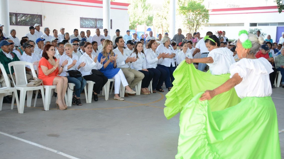 Festeja DIF vida productiva de "Adultos en Acción"