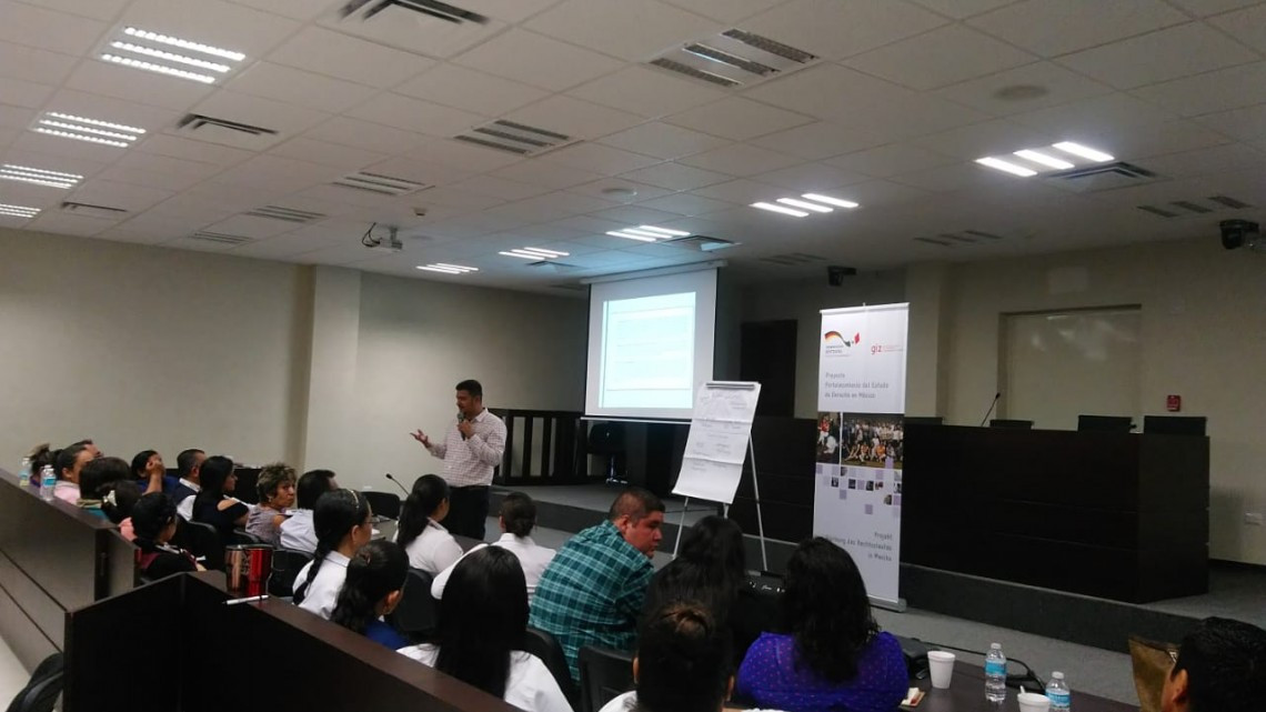 PGJT capacita a personal de la institución