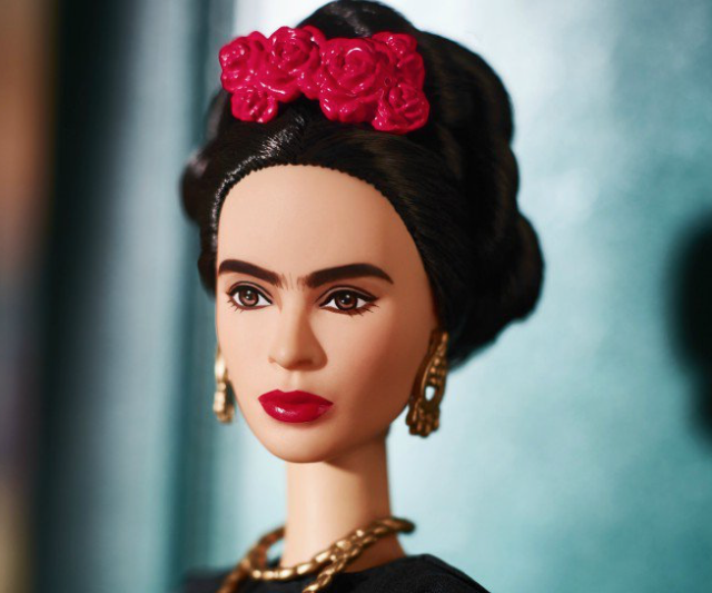 Anuncian Barbie de Frida Kahlo