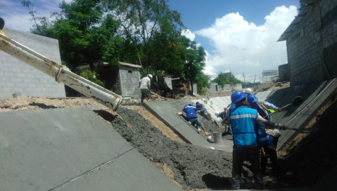 Construye Gobierno de Reynosa obra pluvial en La Escondida 