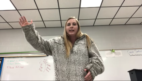 La suspenden por grabar video contra el Bullying 