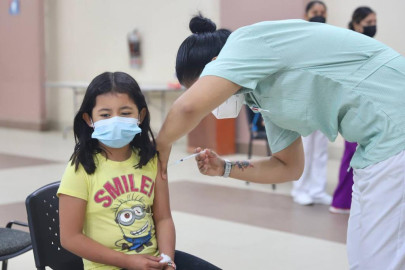 Inicia Gobierno Municipal aplicación de segunda dosis contra el VPH 