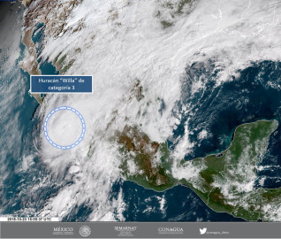 Huracán “Willa” se degrada a categoría 3, sigue presentando peligro