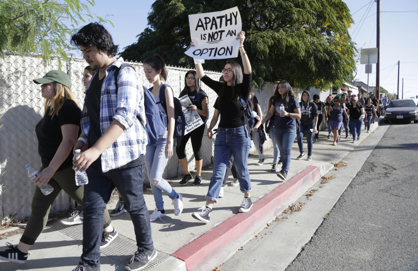 Millenials batallarán más para ganar dinero, revela estudio