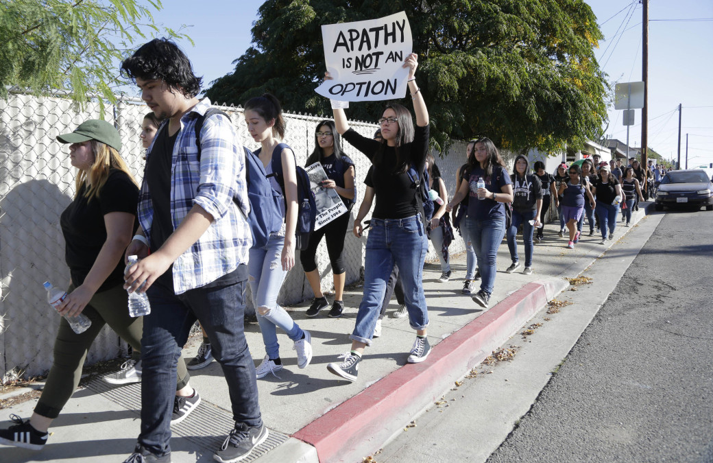 Millenials batallarán más para ganar dinero, revela estudio