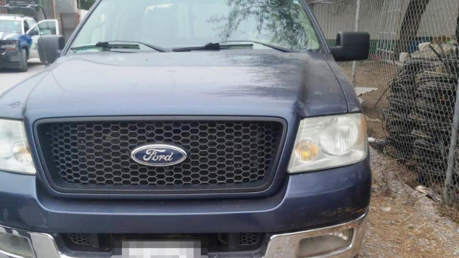 Autoridades recuperan vehículo reportado como robada