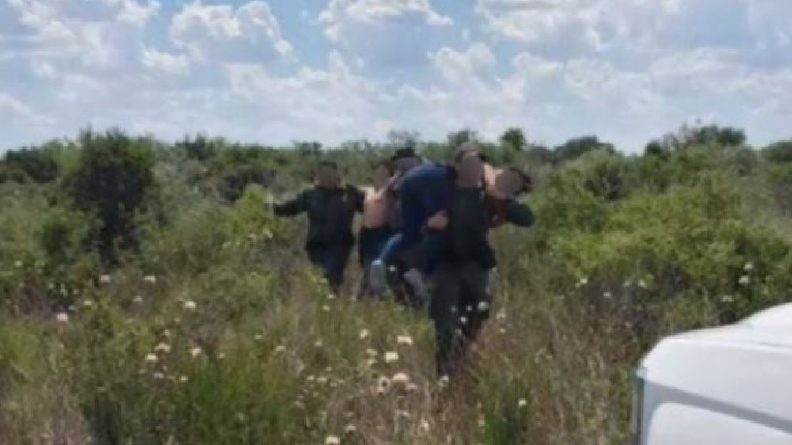 Migrantes deshidratados son rescatados por la Patrulla Fronteriza