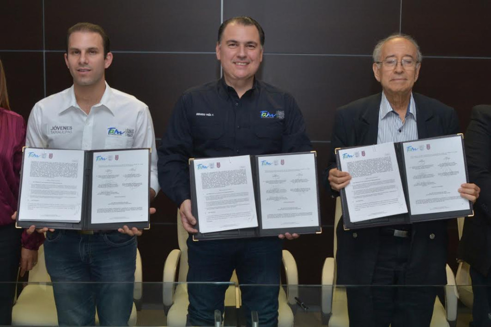 Bienestar Social firma convenio para brindar estudios a bajo costo