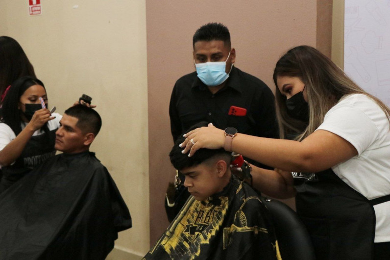 Impulsan a emprendedores con talleres de oficio