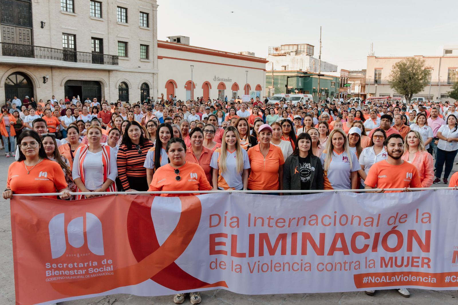 DIF realiza marcha “Caminando” Juntos’ contra violencia de género