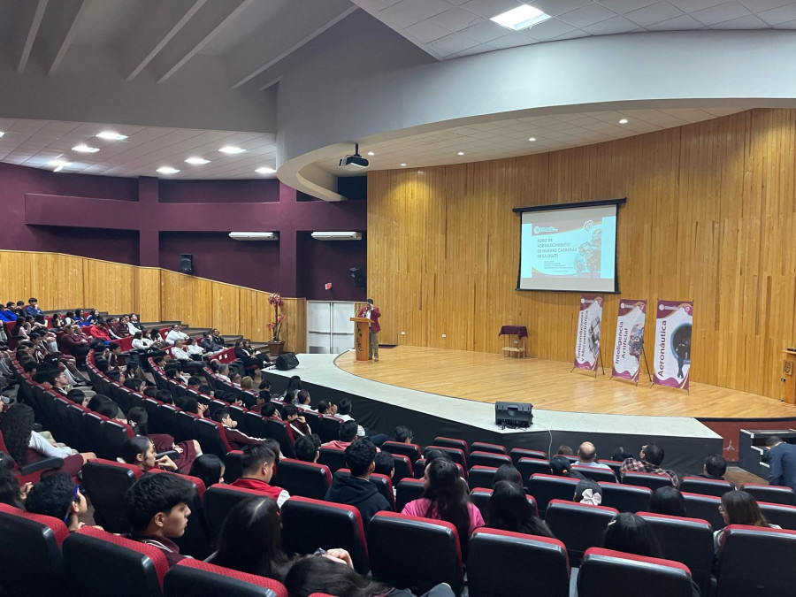 Anuncian nuevas carreras tecnológicas en CBTis  y CETis 