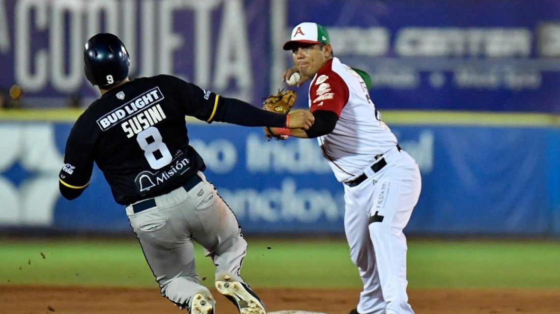 Acereros de Monclova aseguraron la serie al vencer 18-1 a Rieleros 