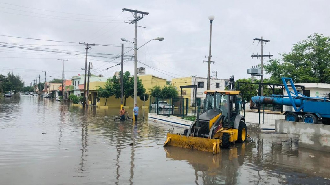 Lluvia causa encharcamientos en 100 colonias, la JAD activa plan de contingencia