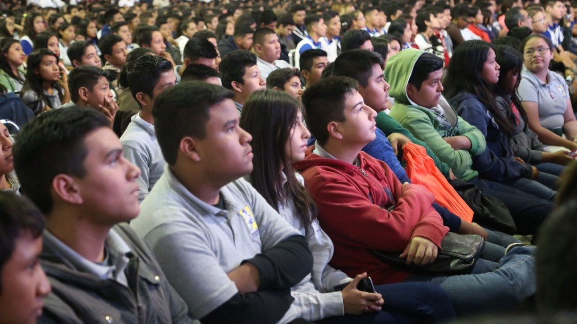 Realizan conferencia "Si yo puedo tu puedes"