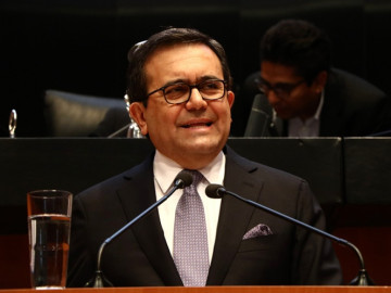 En el sector economía, los pobres no nos estorban: Guajardo