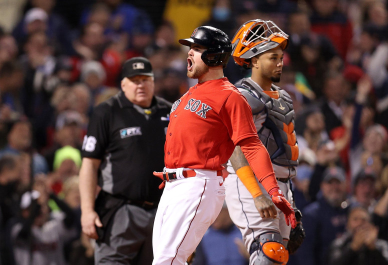 Red Sox propina paliza a Houston con noche triste para Urquidy