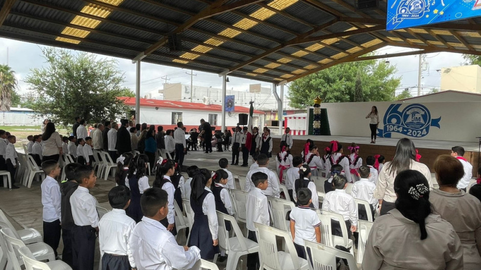 Celebra 60 aniversario primaria Pedro J. Méndez