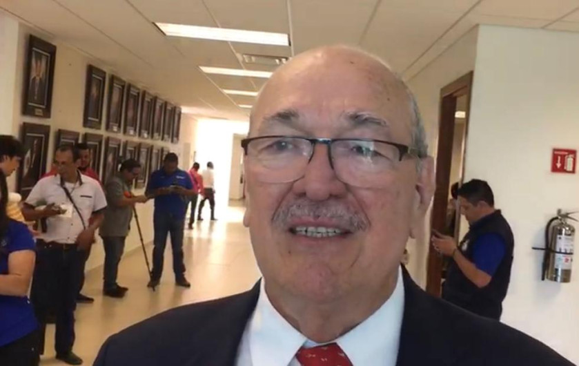 Lamenta congresista que presidente no escuche propuestas