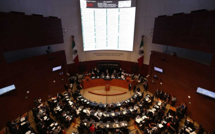 Aprueban reforma laboral en el Senado