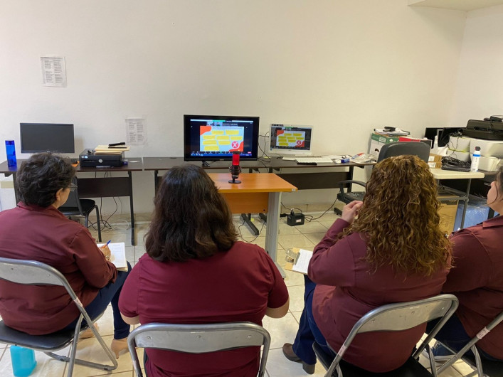 Personal de INMUJER Nuevo Laredo se actualiza en protocolos de primeros auxilios psicológicos