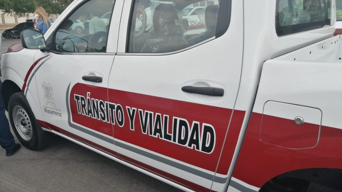 Tránsito y Vialidad de Matamoros recibe 3 nuevas patrullas