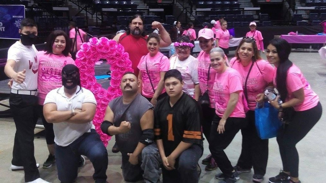 Realizan caminata "We're Stronger Together''