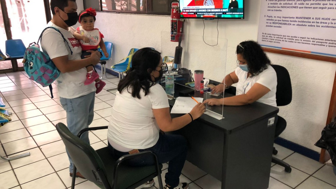 Un total de 6 mil 469 pasaportes se han expedido en Nuevo Laredo durante el 2021