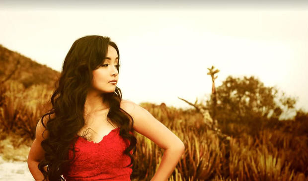 La quinceañera más famosa de México, ¡ahora es modelo!